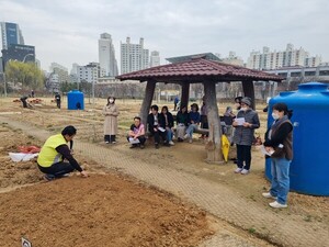 도심 텃밭 시민 참여 모습